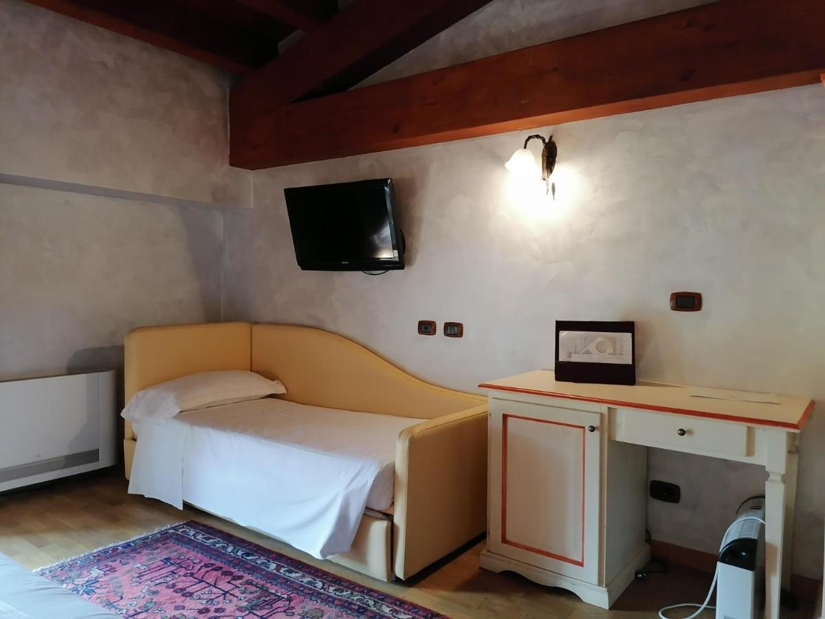 Relais Castrum Boccea Esterno foto