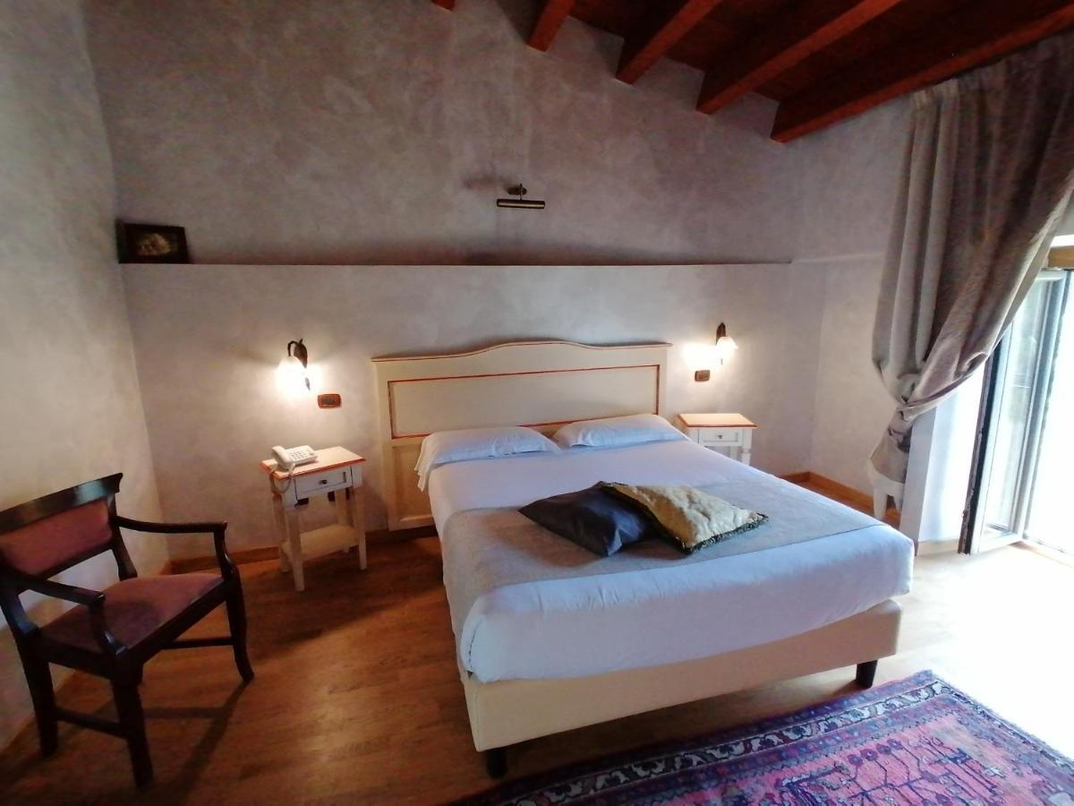 Relais Castrum Boccea Esterno foto