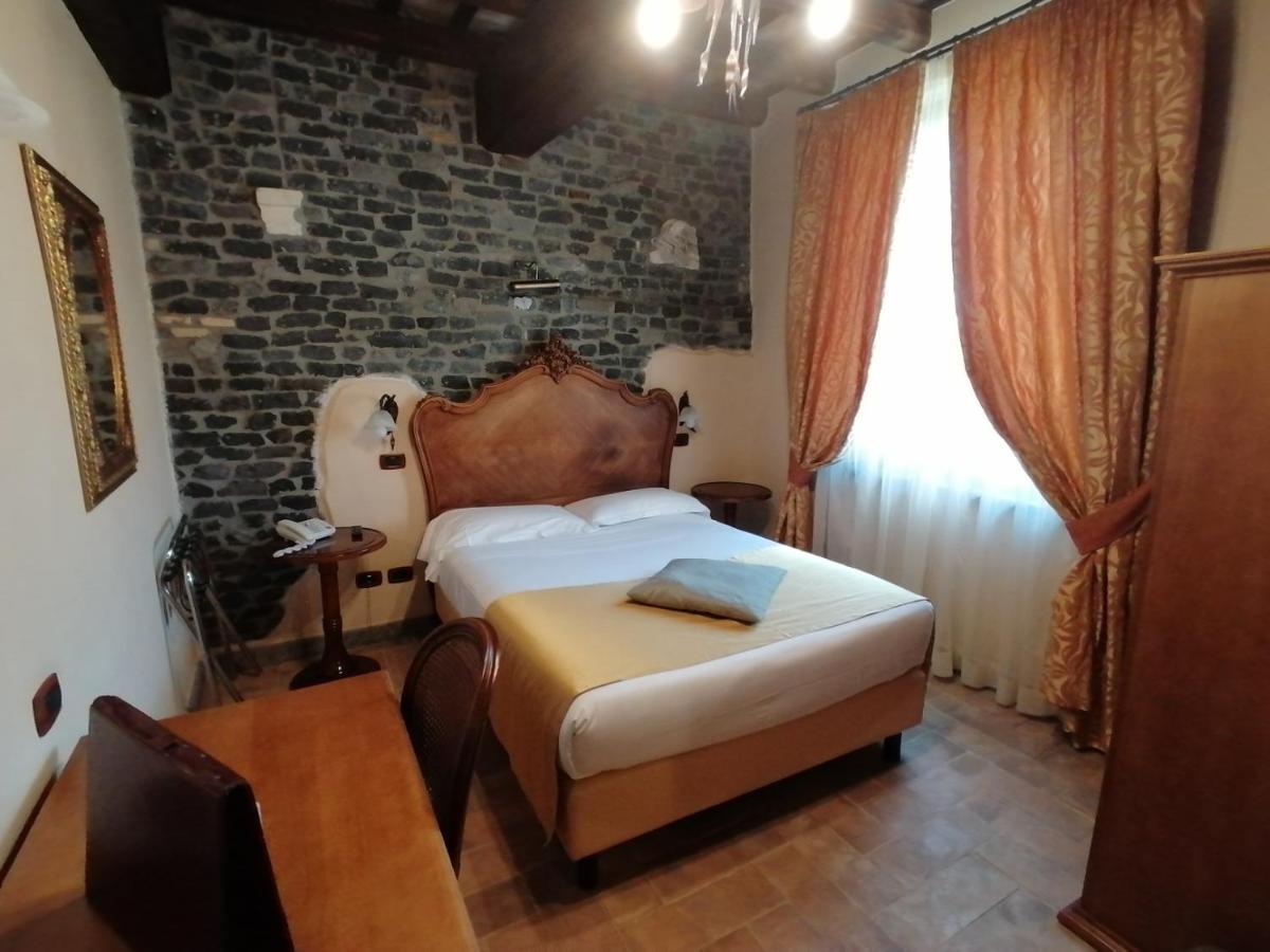 Relais Castrum Boccea Esterno foto